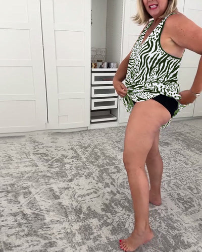 Figurbetonter Badeanzug im Zebra-Design